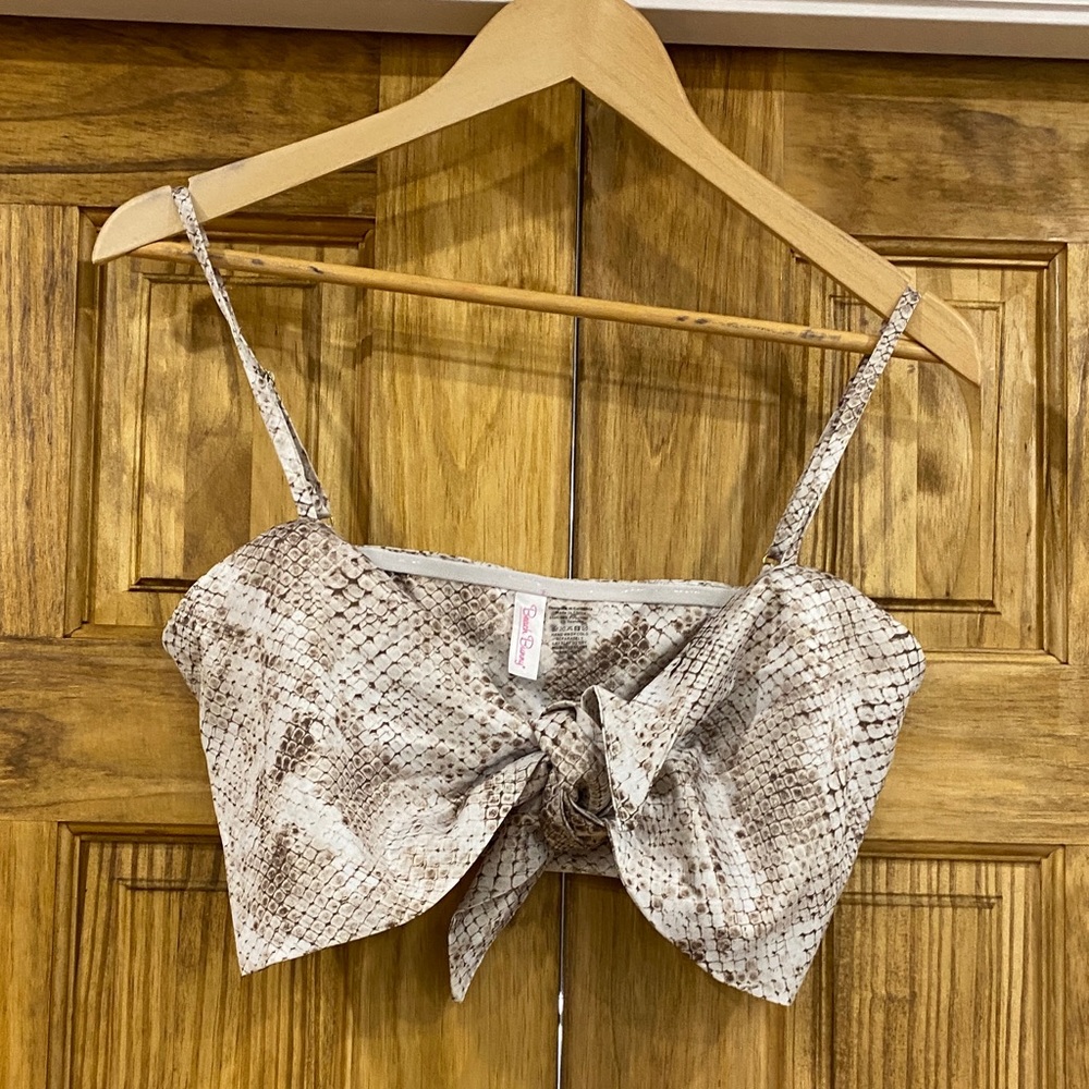 ⚡️3 for $15⚡️Beach Bunny Beige Snake Print Crop Top-EUC